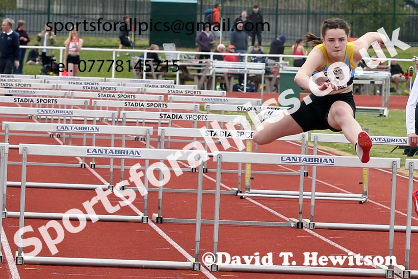 Hurdles, 2021 NECAA Middlesbrough Open Meting, Sunday, May 9th. Photo: David T. Hewitson/Sports for All Pics
